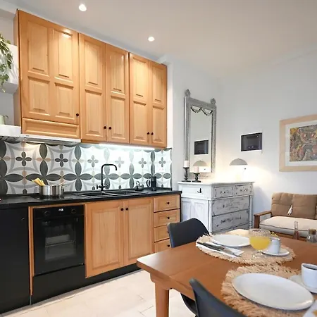 Apartamento Romantica Deluxe With Hot Tub And Balcony, A Lovely Nest Near Old Town Rhodes City