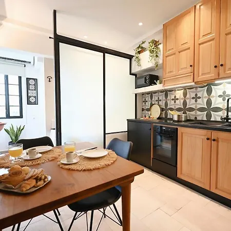 Romantica Deluxe With Hot Tub And Balcony, A Lovely Nest Near Old Town * Rhodes City